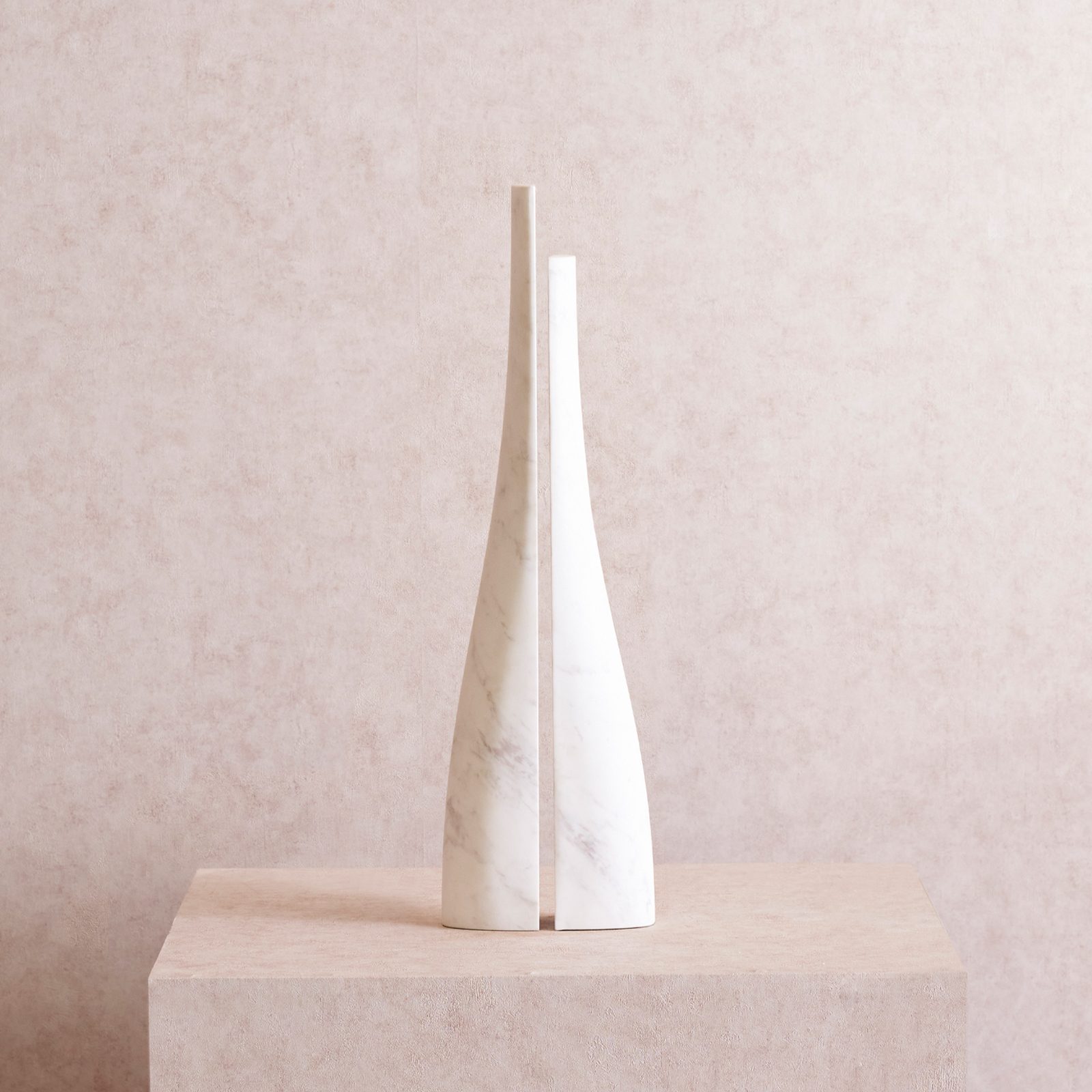 Static Unity I Sculpture white marble_Veronica Mar_1600 x 1600_3